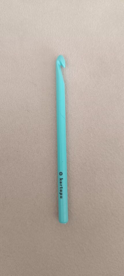 Kartopu Renkli Plastik Yün Tığ 15 cm Mavi - 9 mm